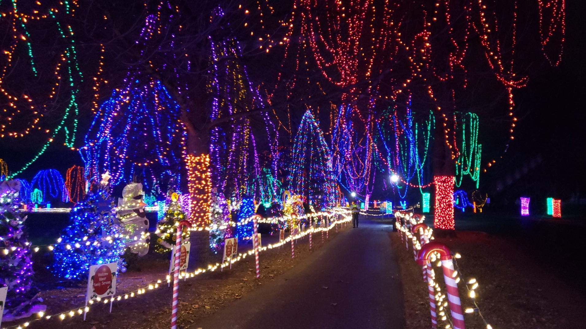 5 best holiday light displays in Minnesota » Give Me The Mike